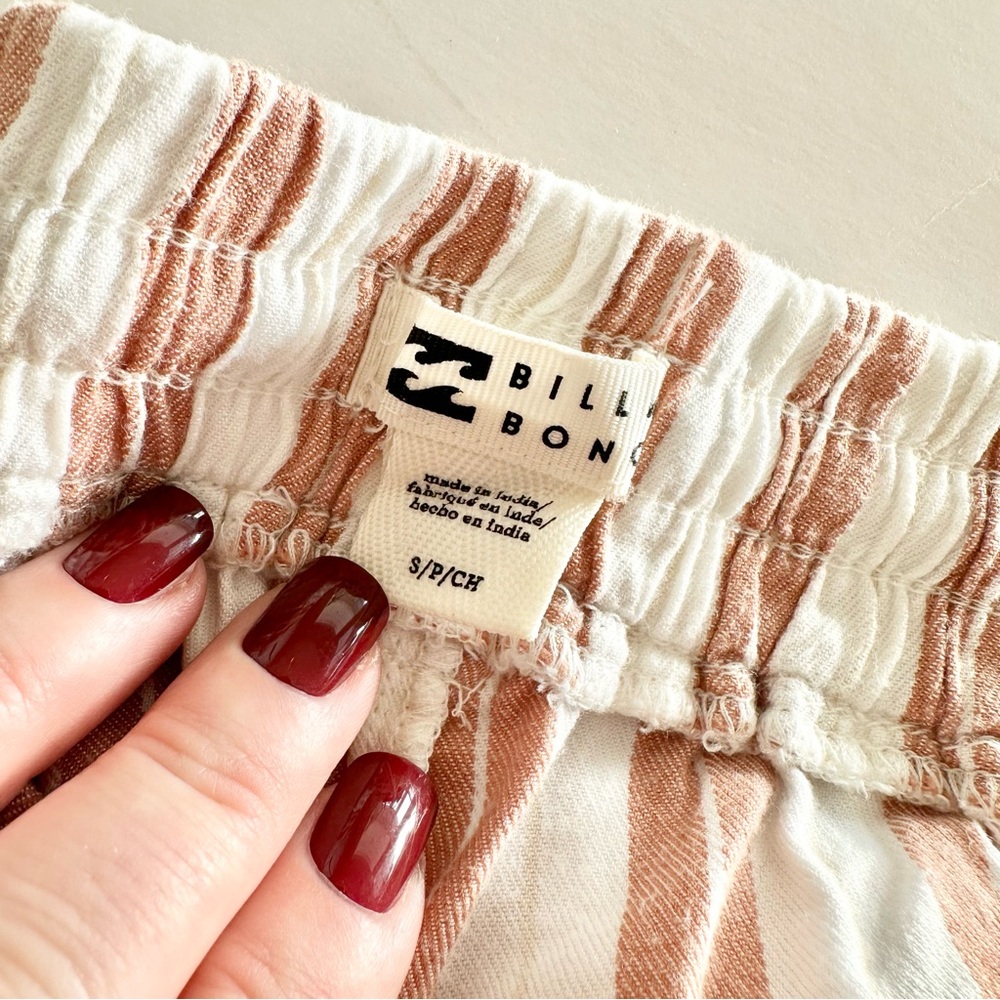 | billabong • road trippin light brown striped short • small | - Picture 9 of 13